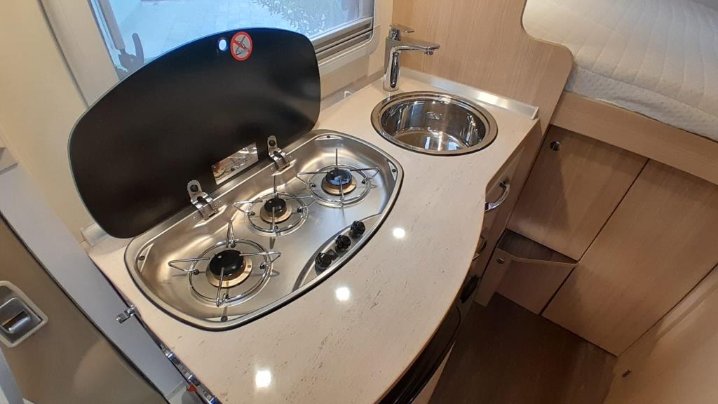 TRAVEL VAN 590   VENDUTO