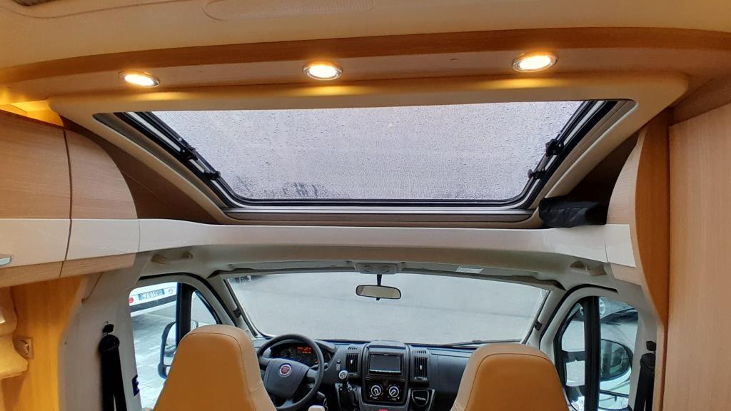 TRAVEL VAN 590   VENDUTO