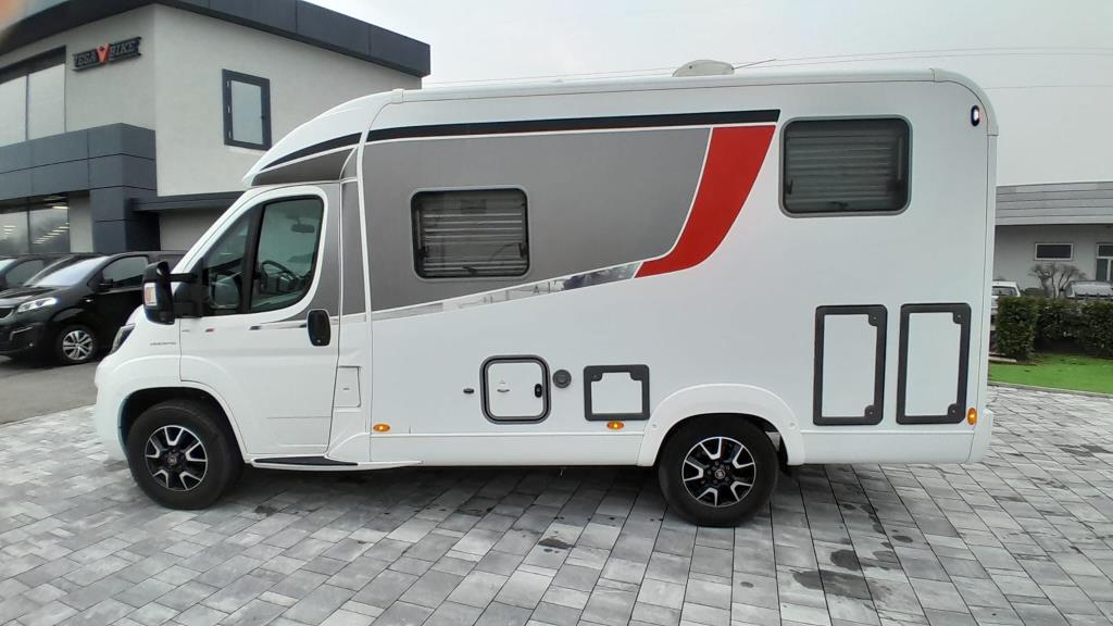 TRAVEL VAN 590   VENDUTO