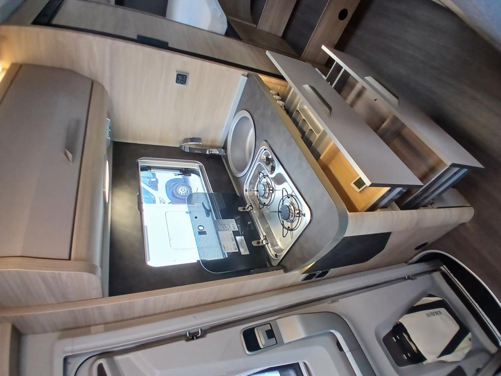 Clicca per ingrandire VAN TI 650 PLATINUM SELECTION VENDUTO VAN TI 650 PLATINUM SELECTION VENDUTO