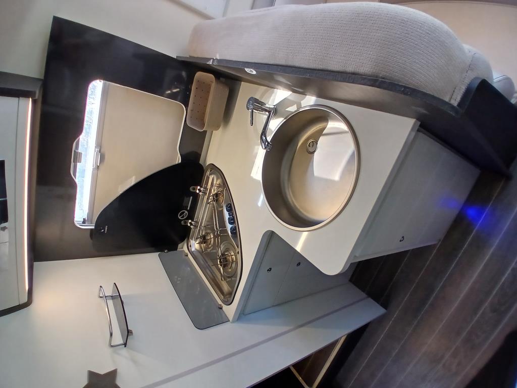 KRONOS 283 TL A 370,00 EURO AL MESE