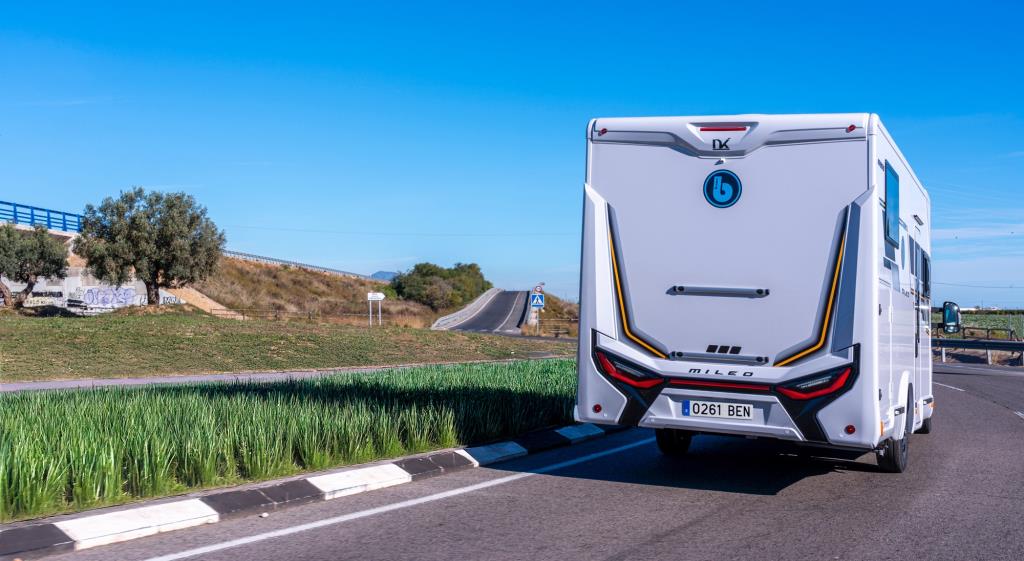 MILEO 261 LETTI GEMELLI 699 CM
