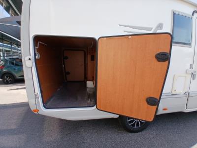 695 GLM A 370,00 EURO AL MESE