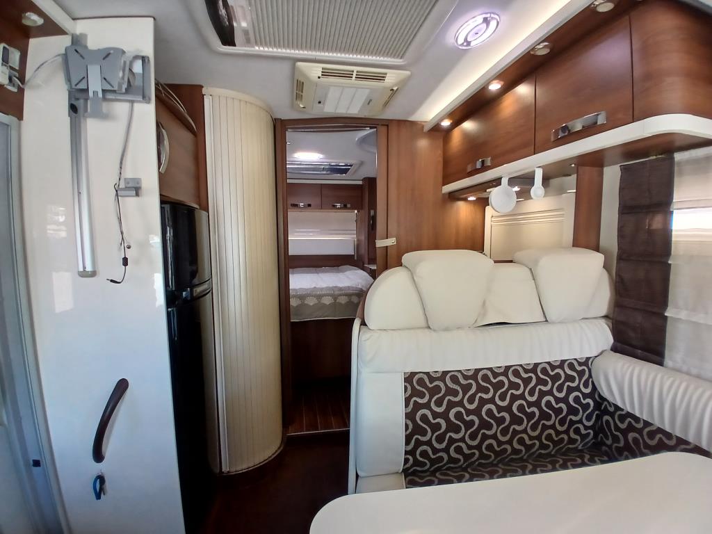 Clicca per ingrandire NEVIS 862 G 5 POSTI A 379,00 EURO AL MESE NEVIS 862 G 5 POSTI A 379,00 EURO AL MESE