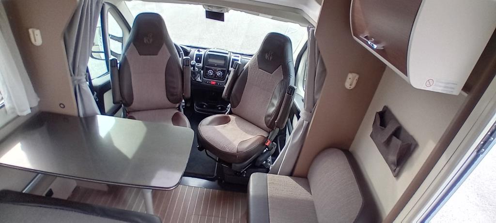 Clicca per ingrandire 6900 DB by HYMER 6900 DB by HYMER