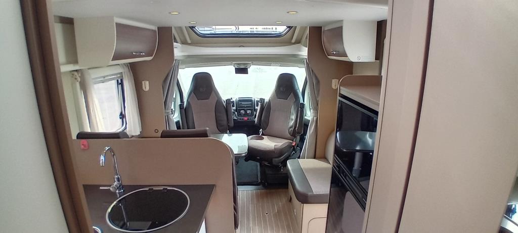 Clicca per ingrandire 6900 DB by HYMER 6900 DB by HYMER