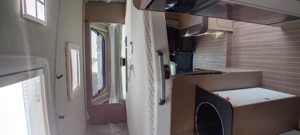Clicca per ingrandire 6900 DB by HYMER 6900 DB by HYMER
